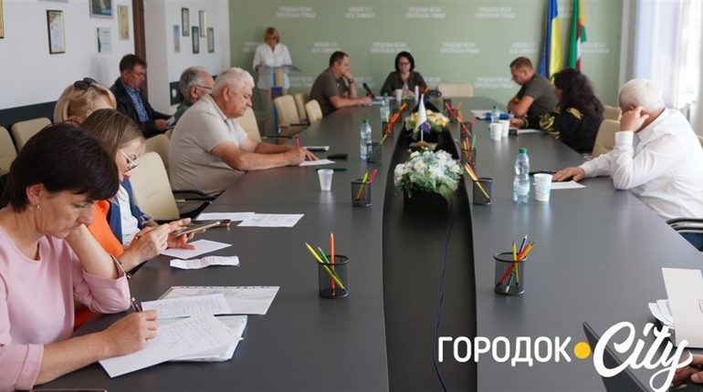 Городоччина допомагає захисникам. Скільки мільйонів громада перерахувала на потреби ЗСУ