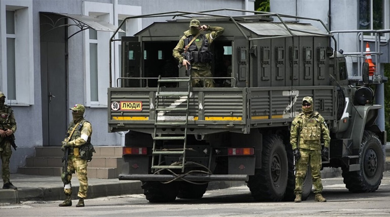 На Луганщині окупанти женуть у окопи місцевих, яким "пощастило" живими повернутися з т.зв. "СВО"