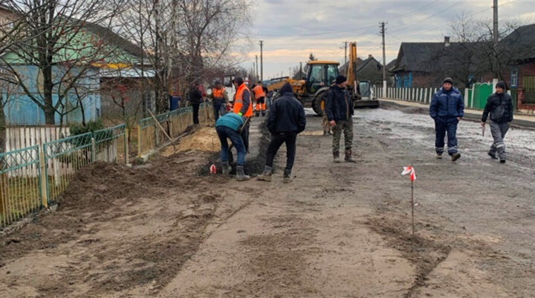 У Кідрах готують щебеневу подушку під асфальт
