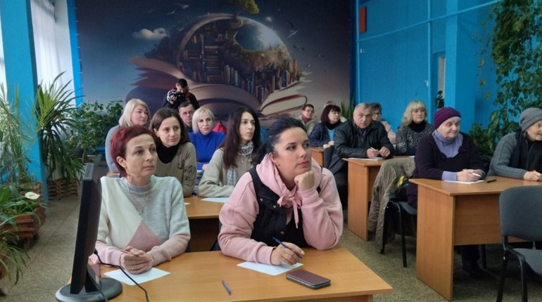 У Шосткинській центральній міській бібліотеці писали Радіодиктант національної єдності