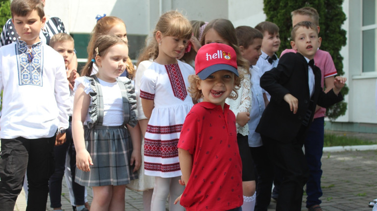 Навчальний рік 2021-2022. Шкільний дзвоник пролунає для 3300 юних городоччан