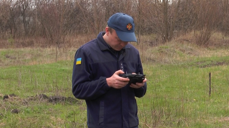 На Сватівщині відслідковують паліїв та пожежі за допомогою квадрокоптера: як це відбувається