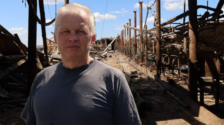 «Усе вкладав, а тепер змушений здавати корів»: трагедія на фермі в Миколаївці після ворожого удару