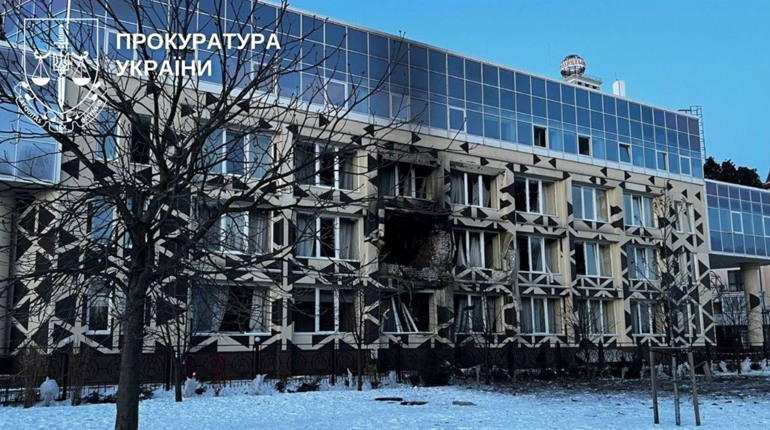 Удар по медзакладу під час нічної атаки рф: у Києві та області загинули люди