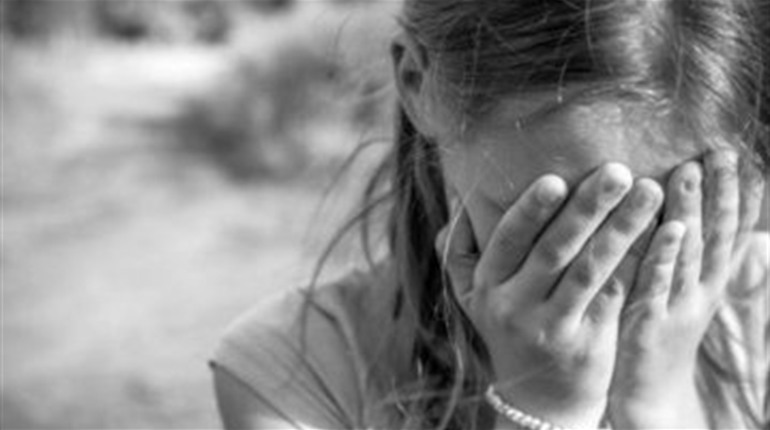 До 12 років позбавлення волі засуджено жителя Кіцманщини, який ґвалтував свою рідну дочку