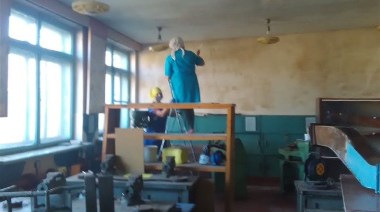 Тошківській школі допомагають благодійники з Естонії