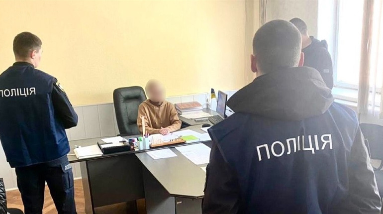 На Вознесенщині посадовиця вимагала хабар за незвільнення з роботи підлеглого