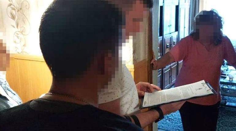 Захоплювалася комунізмом та російськими окупантами: на Житомирщині СБУ викрила прихильницю рф