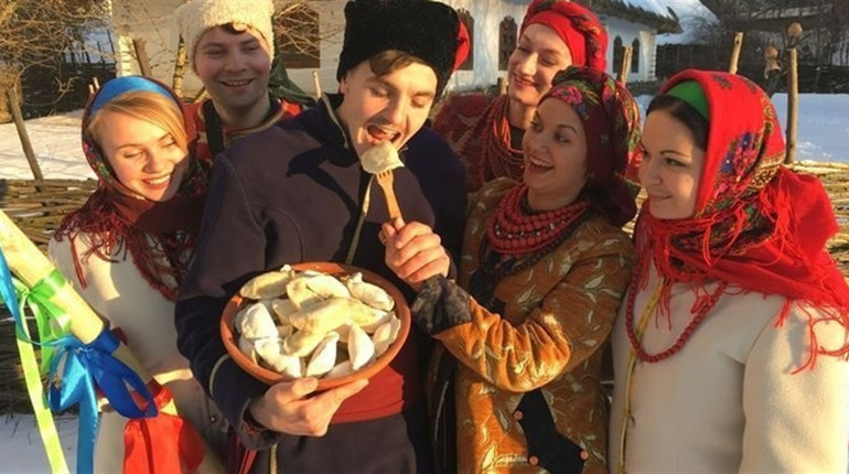 На межі зими й весни. Колодій. Масляна