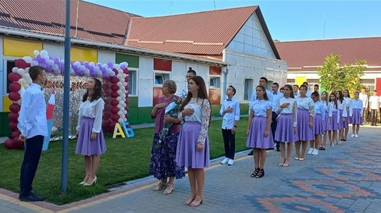 У Біляївській громаді школи стали гімназіями і ліцеями: це одне з рішень, яке ухвалили під час сесії