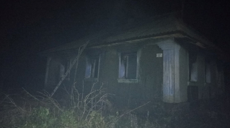 У Жищинцях горів житловий будинок: рятувальники повідомили деталі