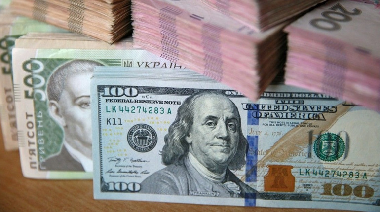 Долар в Україні дорожчає: чого чекати від курсу у 2026 році