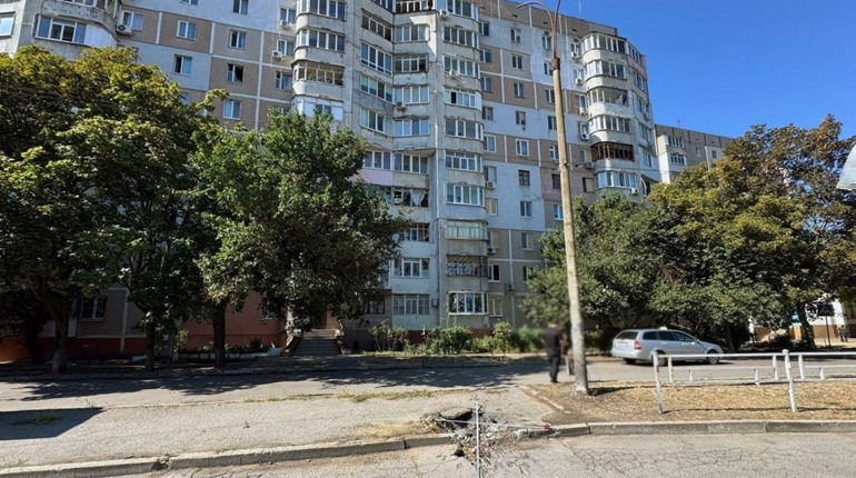 Ворожі обстріли Херсонщини: окупанти завдали ударів з артилерії, авіації та безпілотників