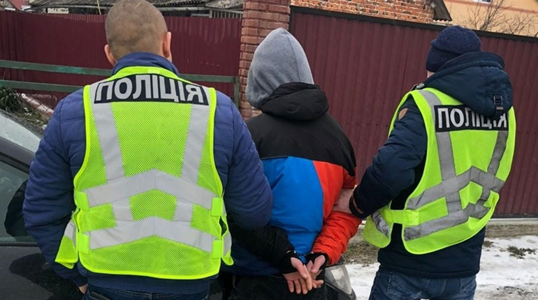 За підозрою у розповсюдженні канабісу поліцейські затримали 22-річного чоловіка у Радехові