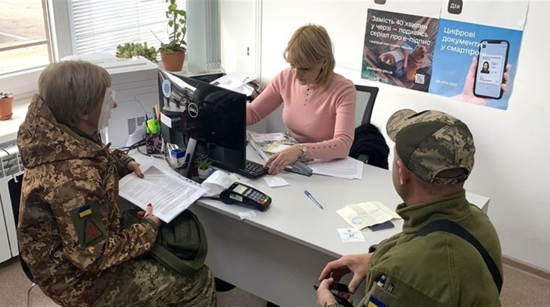 В Уманському ЦНАПі підвели підсумки року: 315 видів послуг, 4,4 млн. грн. до міського бюджету