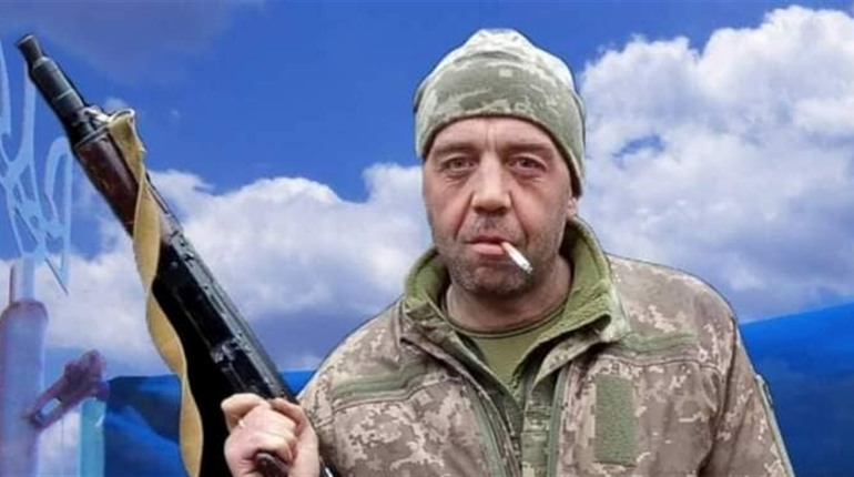 На щиті: у Казарні Суботцівської громади в останню дорогу провели захисника Андрія Вієру