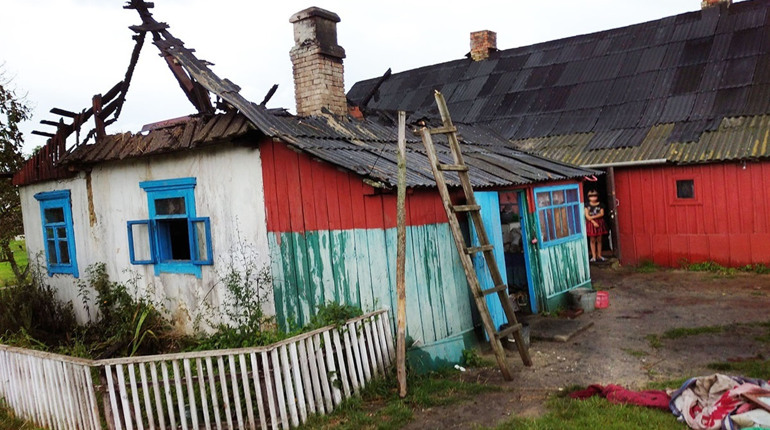 На Володимиреччині в селі Нетреба горіла літня кухня