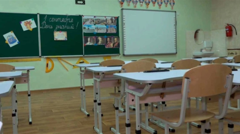 У Каховці погрожують карати батьків за навчання дітей в українських онлайн-школах