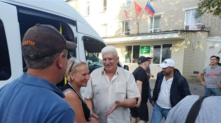 В окупованому Сватовому хворих лікуватимуть ескулапи з Саратова. Декого з них вже впізнали