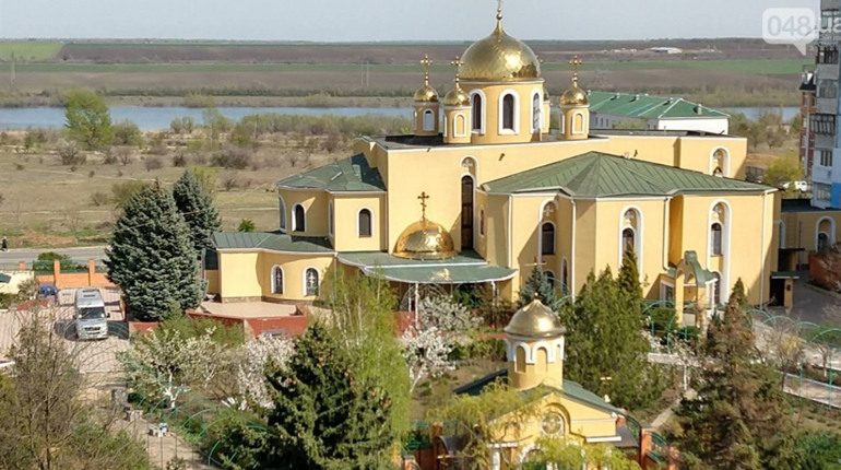 У Теплодарі захворіла послушниця, у Біляївці - чоловік. Його рідні застерігають біляївців берегтися