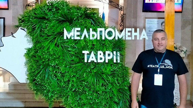 Долю театру вирішують партквитки, - херсонець прокоментував своє звільнення з Театру корифеїв