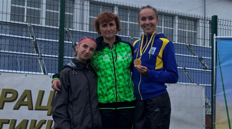 Аліна Лістунова здобула золото на Чемпіонаті України з легкої атлетики серед юніорів