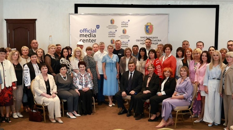 Освітяни Хмельниччини обговорили стратегію розвитку попри виклики війни