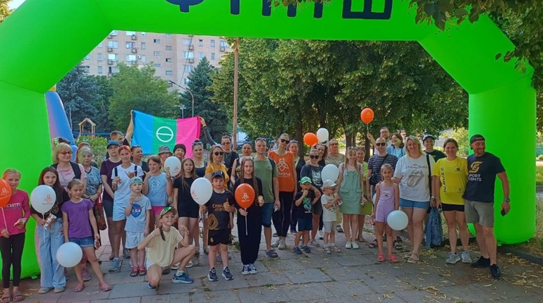Як у Жовтих Водах пройшов «День ходьби»: фото, емоції та благодійний збір