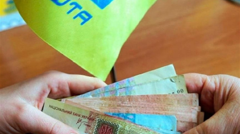 На Білопільщині листоноша привласнював чужі гроші