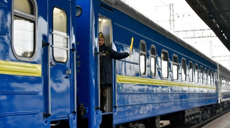 З 17 липня Укрзалізниця запускає додатковий потяг за маршрутом Харків — Генічеськ