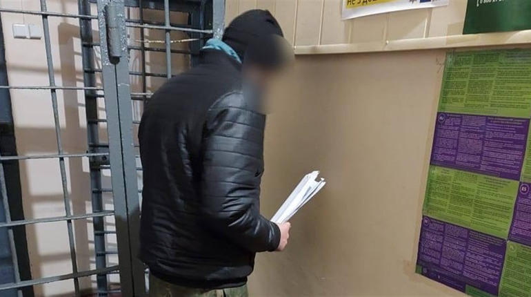Здійснював незаконні «допити» містян: У Херсоні затримали ще одного зрадника