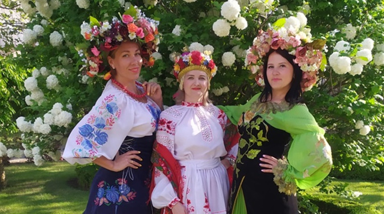 Карантинна історія: як працівники палацу культури в Южному підкорюють відеороликами інтернет