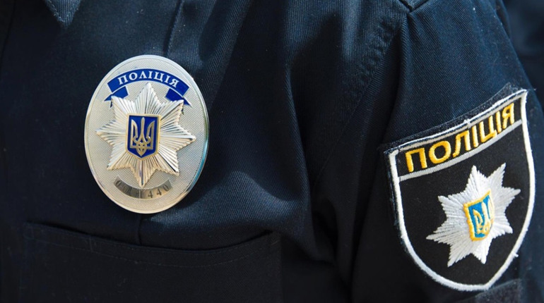 У селі Кімната на Кременеччині мотоцикліст збив жінку, а з місця ДТП втік