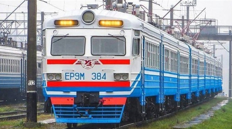 Ранкова електричка Роток-Київ (через Фастів) прибуватиме до столиці швидше