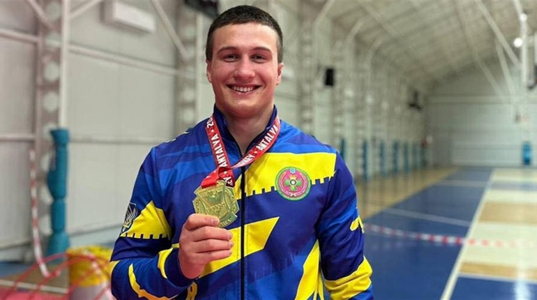 Нетішинець Степан Гонтарук став чемпіоном світу з універсального бою