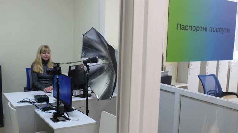У Менському ЦНАПі можна оформити ID-картку або закордонний паспорт