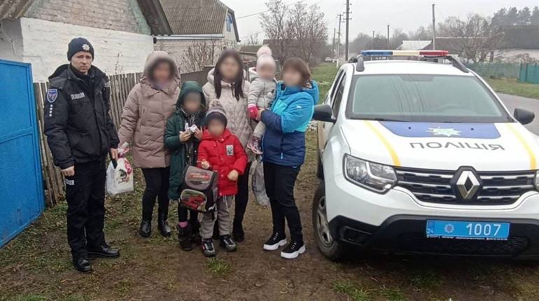 На Черкащині розшукали матір, яка залишила дітей, а сама “кочувала” районом