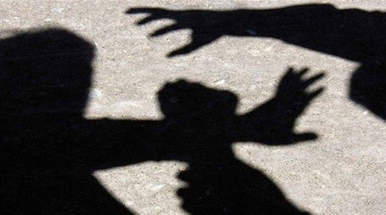 Два звягелянина побили та пограбували чоловіка — їх ув’язнять на 7 років