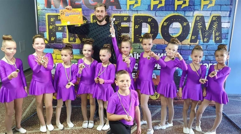 Вдалий початок хореографічної студії "Гармонія"