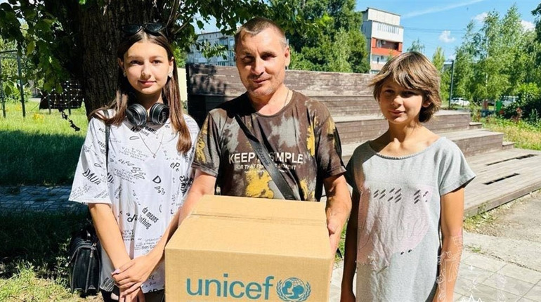 У міському центрі соцслужб почали видавати гігієнічні набори від ЮНІСЕФ