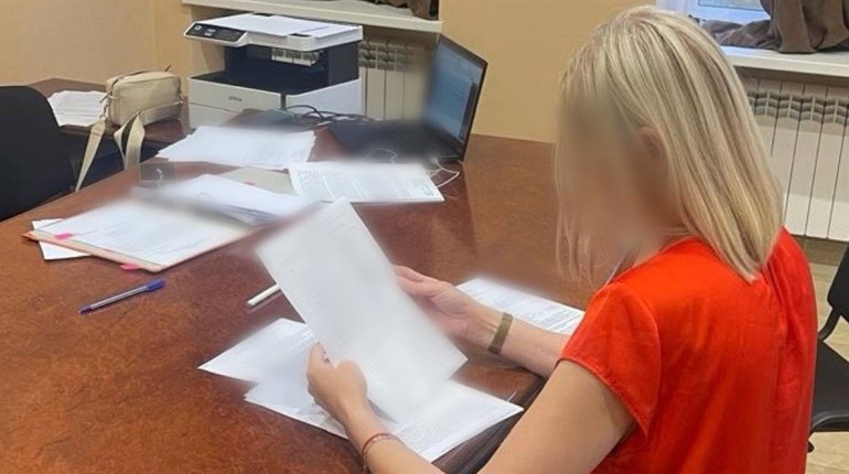 Працювала діловодом під час окупації: судитимуть жительку Куп’янська
