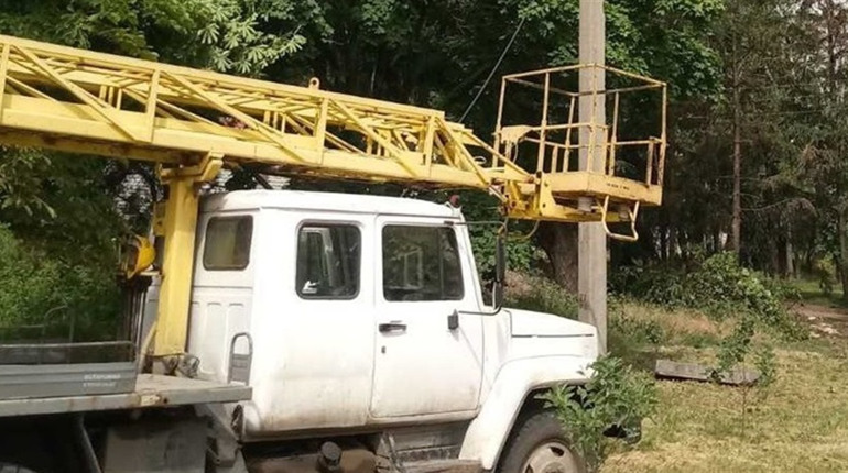Енергетики продовжують повертати світло в оселі: яка ситуація в Торецькій громаді