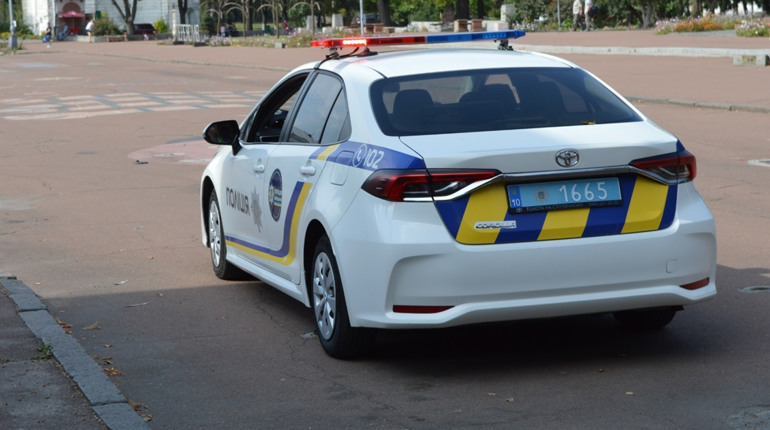 "Помер із чаркою в руках": в селі на Переяславщині виявили труп чоловіка