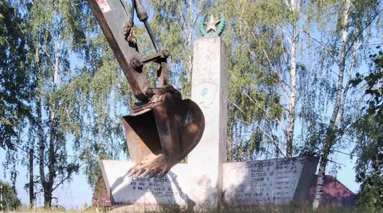 Декомунізація по-вараськи - закон у дії