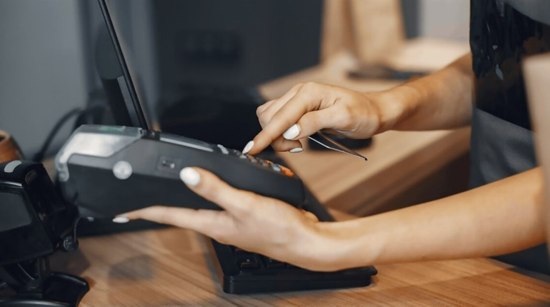 Уряд відклав запровадження обов’язкових платіжних терміналів для ФОПів 1 групи