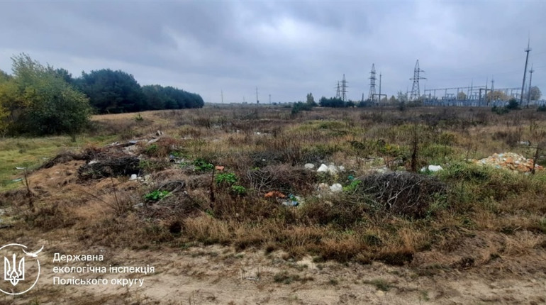 У Сарненській громаді виявили стихійні сміттєзвалища — порушників оштрафували