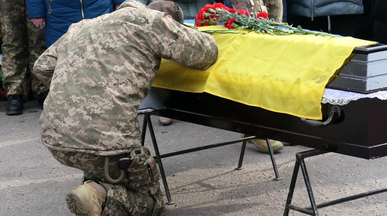 «Побратими називали його «Птаха». У Глухові прощалися з Олександром Лебедєвим (відео)