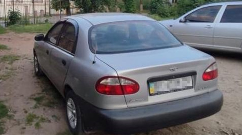У Бориславі покарали водія, який наїхав на пішохода: чоловік був напідпитку і лежав на дорозі