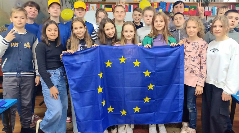 У бібліотеці для дітей провели захід із нагоди Дня Європи