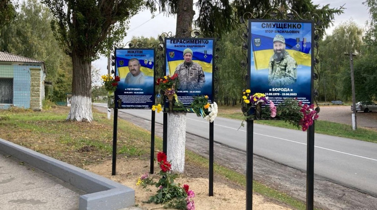 У Волосківцях та Бірківці відкрили меморіальні дошки на честь загиблих Героїв